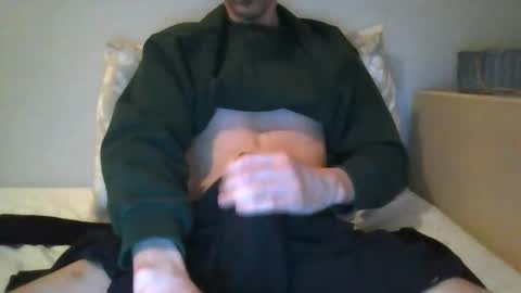 00europeboy00 online show from May 2026 03:06:01 PM