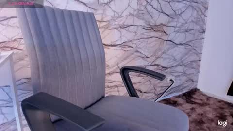 naty online show from January 2025 10:01:01 PM