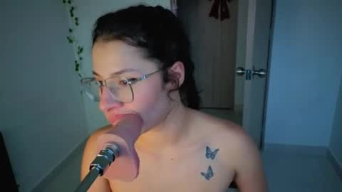 Snapshot of 0ne_of_0ne chatting on November 2025 10:41:02 PM Steven e online show from November 2025 10:41:02 PM