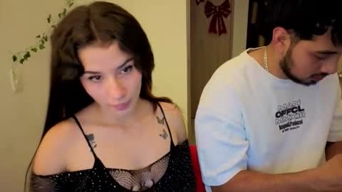 Snapshot of 0ne_of_0ne chatting on December 2025 12:53:01 AM Steven e online show from December 2025 12:53:01 AM