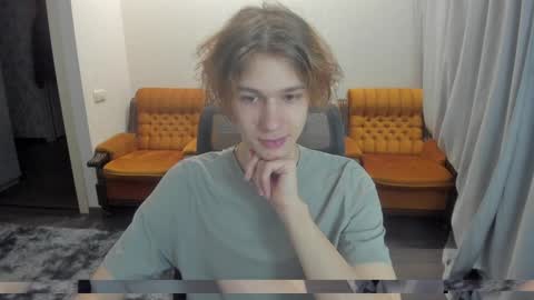 Snapshot of 0verlandd chatting on December 2024 10:37:02 AM Adam online show from December 2024 10:37:02 AM