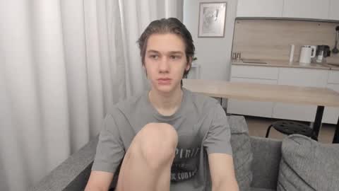 Snapshot of 0verlandd chatting on October 2025 04:10:01 AM Adam online show from October 2025 04:10:01 AM