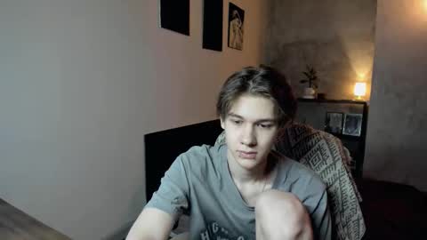 Snapshot of 0verlandd chatting on November 2025 10:40:02 AM Adam online show from November 2025 10:40:02 AM