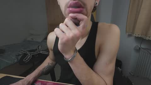 Snapshot of 10inclub chatting on March 2026 05:08:02 AM Antonio online show from March 2026 05:08:02 AM