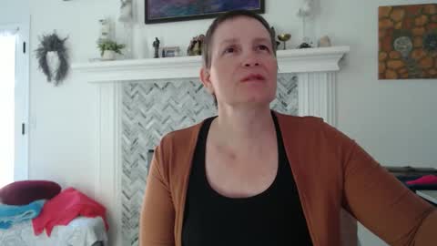 Aurora Willows online show from April 2026 06:23:01 PM