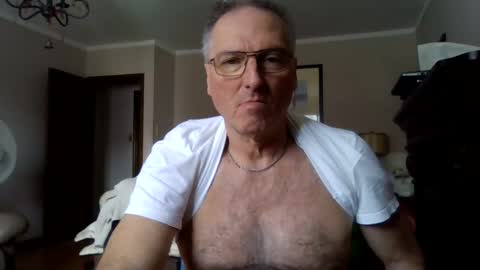 Snapshot of 123456ant chatting on March 2025 06:32:01 PM 123456ant online show from March 2025 06:32:01 PM