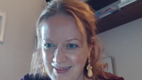 12ennie online show from October 2025 07:36:02 AM