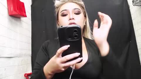 sexy kia online show from December 2025 07:27:02 AM