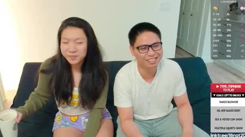 Snapshot of 18not20 chatting on November 2025 02:22:02 AM Tong Ralph online show from November 2025 02:22:02 AM