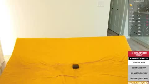 Snapshot of 18not20 chatting on November 2025 12:58:01 AM Tong Ralph online show from November 2025 12:58:01 AM