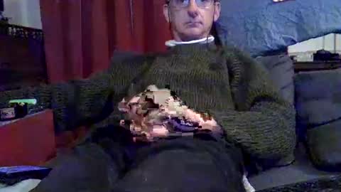 Snapshot of 18remy45 chatting on December 2024 07:32:02 PM 18remy45 online show from December 2024 07:32:02 PM