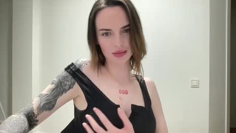 DOVE online show from September 2025 06:19:02 PM