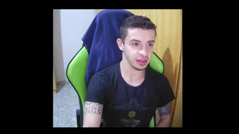 Snapshot of 1good_vibes1 chatting on January 2025 03:44:02 AM 1good_vibes1 online show from January 2025 03:44:02 AM