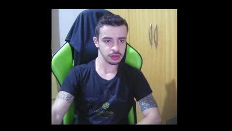 Snapshot of 1good_vibes1 chatting on November 2025 03:08:02 AM 1good_vibes1 online show from November 2025 03:08:02 AM