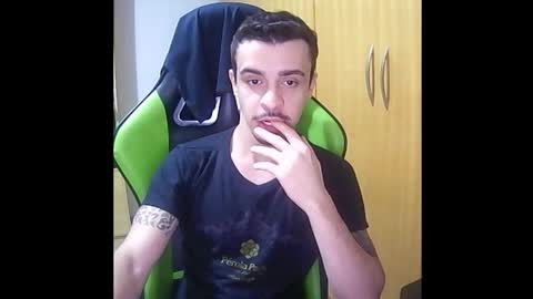 Snapshot of 1good_vibes1 chatting on November 2025 04:22:01 AM 1good_vibes1 online show from November 2025 04:22:01 AM