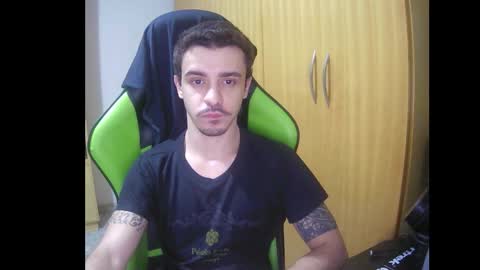 Snapshot of 1good_vibes1 chatting on December 2025 04:07:02 AM 1good_vibes1 online show from December 2025 04:07:02 AM