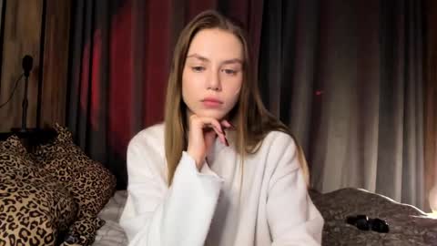 Lily 3 online show from February 2025 10:39:02 PM