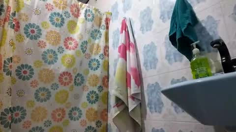 1kandylove online show from November 2025 12:10:02 AM