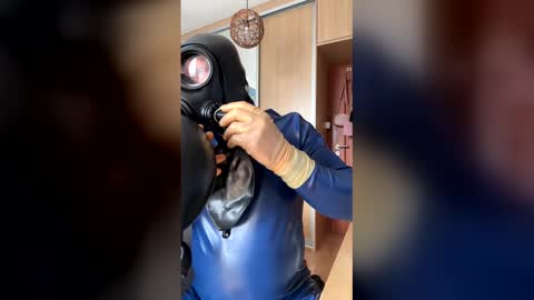 latex and gasmask online show from May 2026 09:50:02 AM