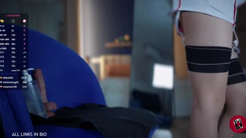 Snapshot of 1mari_01 chatting on February 2025 01:45:01 AM Marie online show from February 2025 01:45:01 AM