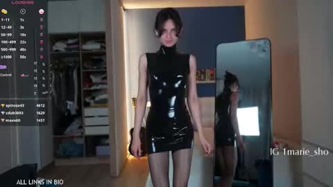 Snapshot of 1mari_01 chatting on October 2025 06:27:01 PM Marie online show from October 2025 06:27:01 PM