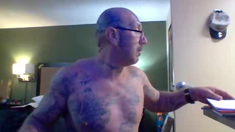 TheShyOne18 online show from February 2026 12:32:02 PM