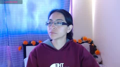 paola online show from November 2025 07:14:02 PM