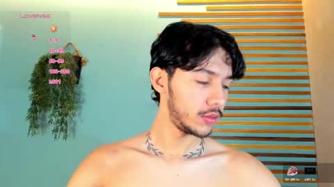 Snapshot of 1sebass chatting on September 2025 07:02:02 PM Sebastian online show from September 2025 07:02:02 PM