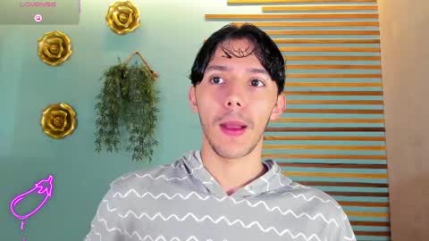 Snapshot of 1sebass chatting on October 2025 01:32:01 PM Sebastian online show from October 2025 01:32:01 PM