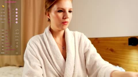 VICTORIA online show from September 2025 01:07:02 AM