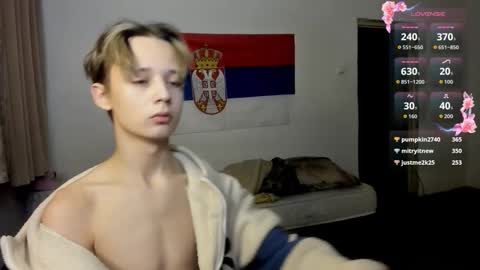 Milos online show from October 2025 04:40:02 PM