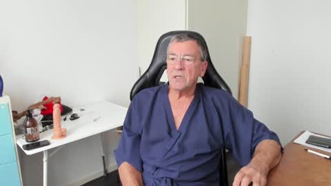 Henk online show from December 2024 01:22:01 PM