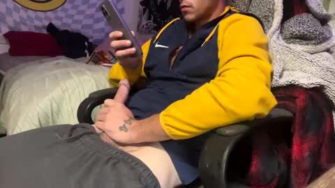 AlecurClit online show from October 2025 04:31:02 PM