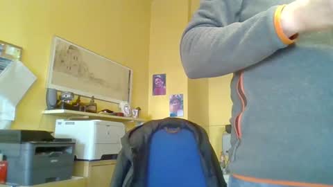 22esserre online show from December 2024 10:40:02 AM