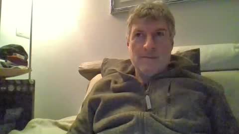 22esserre online show from January 2026 09:50:02 PM