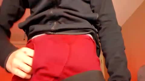 22yrsold7inch online show from January 2026 01:11:01 AM