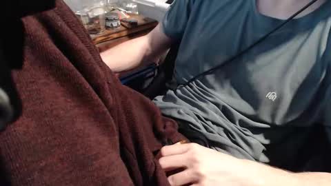 Snapshot of 2big2hype chatting on December 2025 04:33:01 PM cheif online show from December 2025 04:33:01 PM