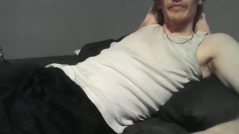 Snapshot of 2big2hype chatting on December 2025 03:47:02 AM cheif online show from December 2025 03:47:02 AM