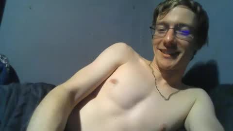 Snapshot of 2big2hype chatting on January 2026 03:54:01 AM cheif online show from January 2026 03:54:01 AM