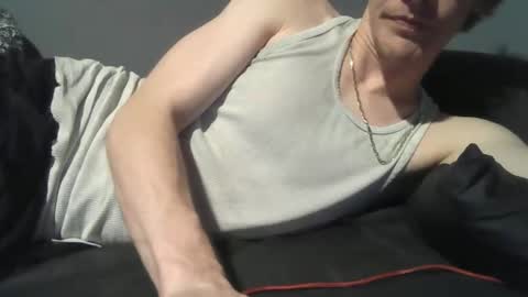 Snapshot of 2big2hype chatting on January 2026 02:03:01 AM cheif online show from January 2026 02:03:01 AM