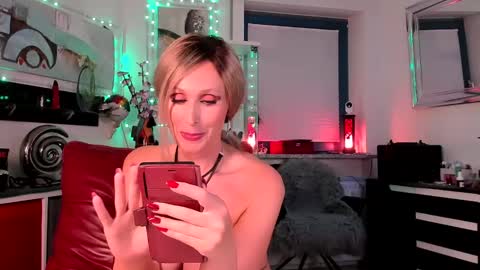 Alice online show from January 2025 12:44:02 AM