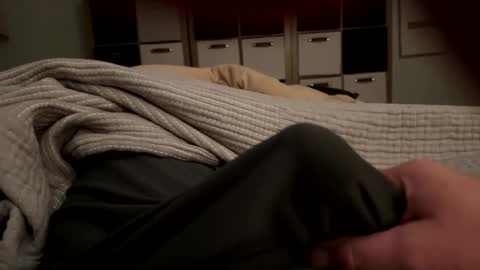 Snapshot of 2centz chatting on December 2024 05:48:01 AM 2centz online show from December 2024 05:48:01 AM