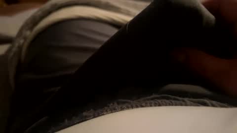 Snapshot of 2centz chatting on December 2024 04:43:02 AM 2centz online show from December 2024 04:43:02 AM