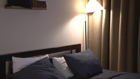 Elley  online show from February 2026 06:42:02 AM