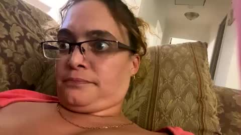 2hotnot2 online show from September 2025 07:01:01 AM