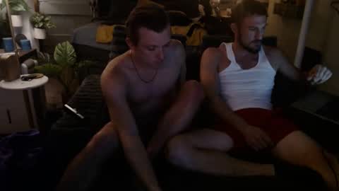 2hungrichards23 online show from September 2025 10:59:01 AM