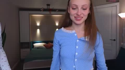 kittens team - Sandra and Kim  online show from March 2026 05:07:01 PM