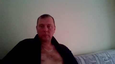 Snapshot of 2ndlipeater chatting on October 2025 08:33:01 AM Girts online show from October 2025 08:33:01 AM