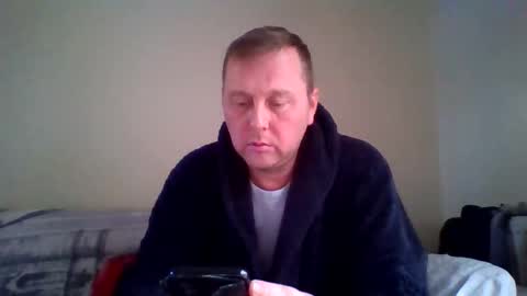 Snapshot of 2ndlipeater chatting on November 2025 09:10:01 AM Girts online show from November 2025 09:10:01 AM