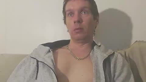 2small4you83 online show from February 2025 07:02:01 AM